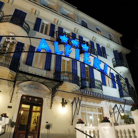 Hotel Alfieri 알라시오 외부 사진