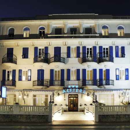 Hotel Alfieri 알라시오 외부 사진