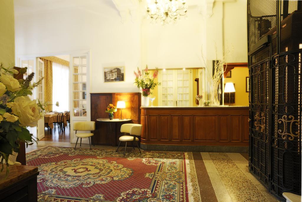Hotel Alfieri 알라시오 외부 사진