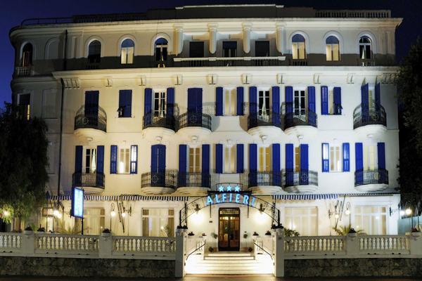 Hotel Alfieri 알라시오 외부 사진